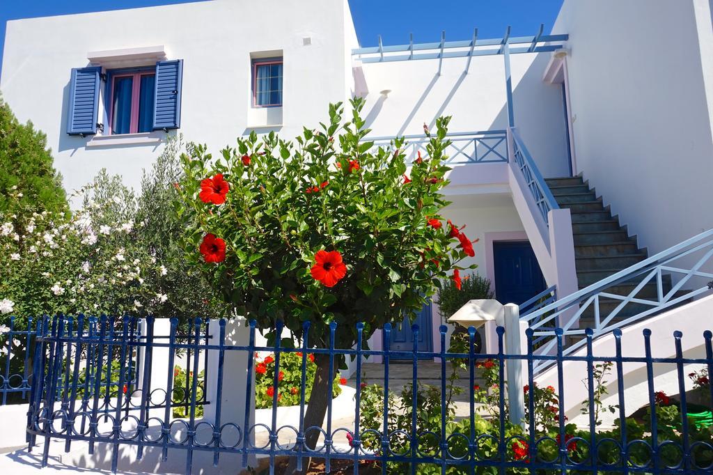 Cybele Apartments Makrýgialos Exteriör bild